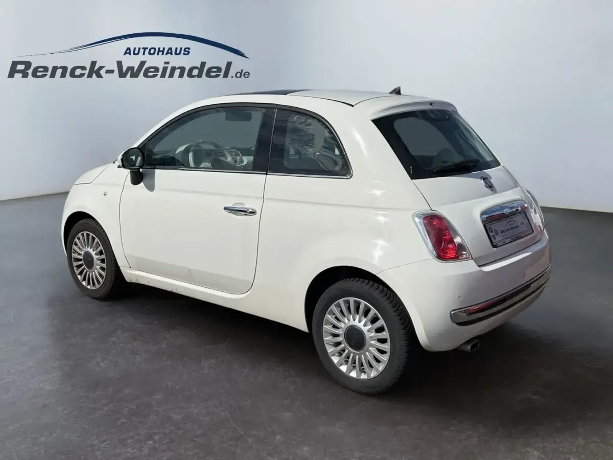 Gebraucht Fiat 500 Lounge 69 PS (50 kW) 2012 Weiss Kleinwagen