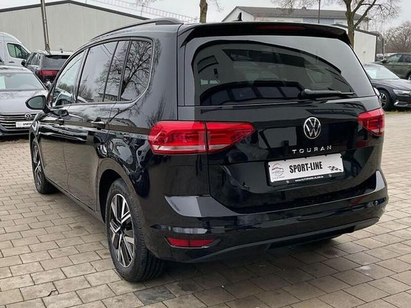 Gebraucht VW Touran Comfortline 150 PS (110 kW) 2024 Schwarz Van / Kleinbus