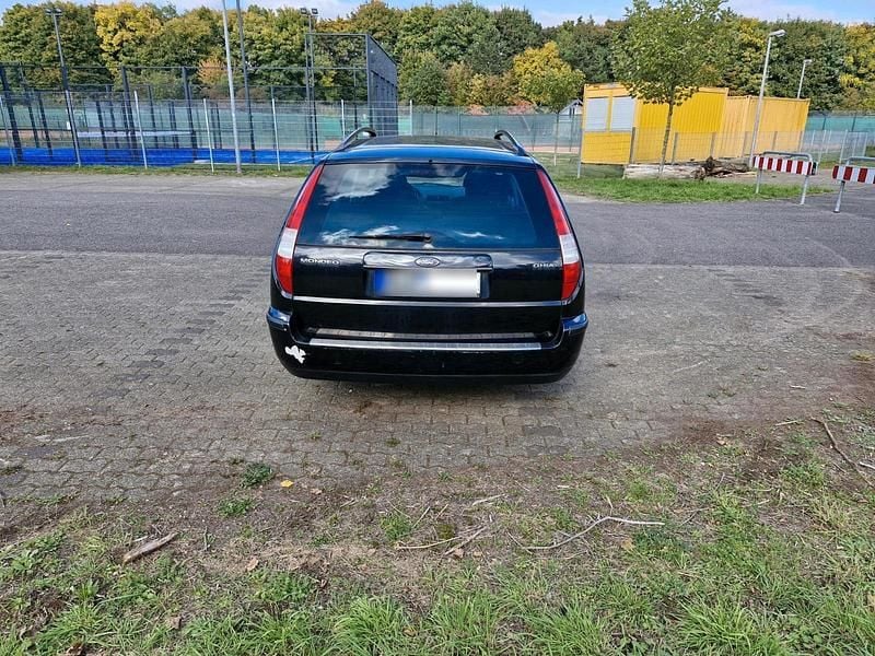 Gebraucht Ford Mondeo 125 PS (91 kW) 2003 Schwarz Kombi