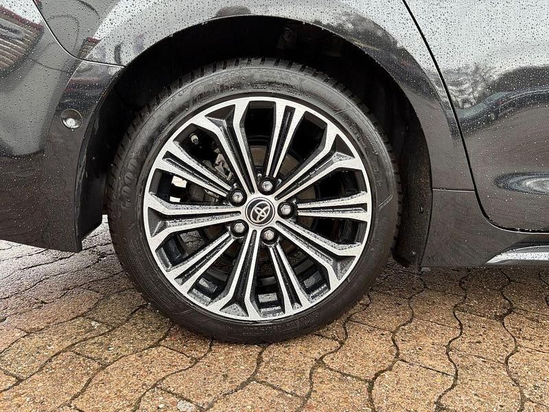 Gebraucht Toyota Corolla Team 184 PS (135 kW) 2020 Schwarz Kombi