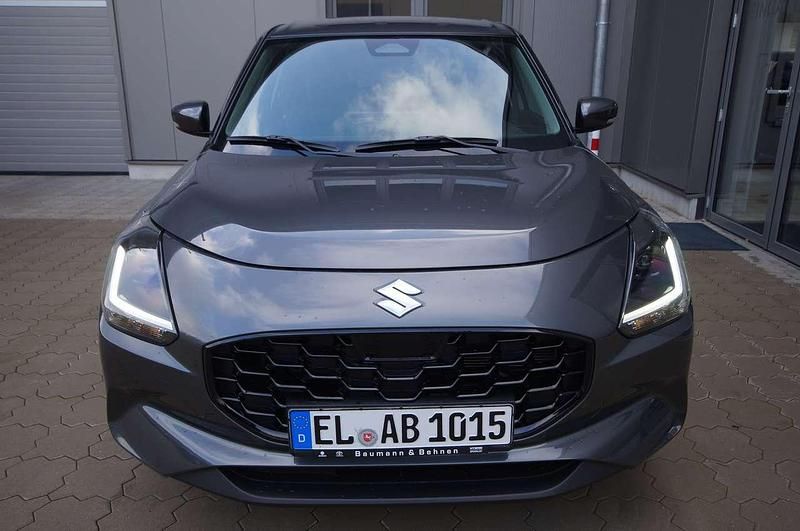 Gebraucht Suzuki Swift Comfort+ 83 PS (61 kW) 2025 Mineral gray Kleinwagen