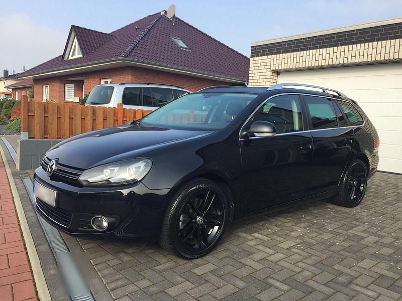 Schwarz Gebraucht 2013 VW Golf VII Highline Kombi | 14.899 € (Teuer) - Bild 1/4