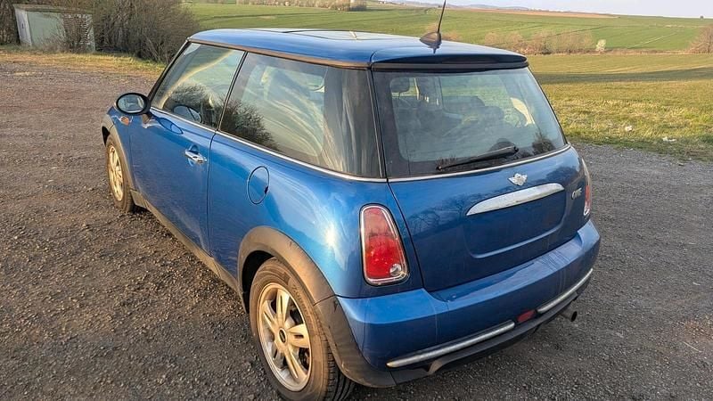 Gebraucht Mini Cooper 90 PS (66 kW) 2006 Blau Kleinwagen