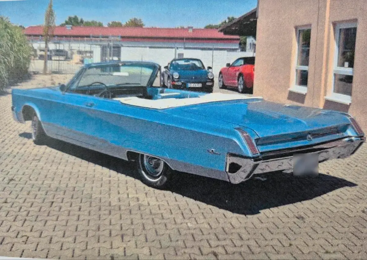 Gebraucht Chrysler 300 372 PS (273 kW) 1967 Blau Cabrio