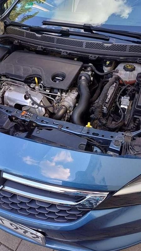 Gebraucht Opel Astra Active 136 PS (100 kW) 2016 Limousine