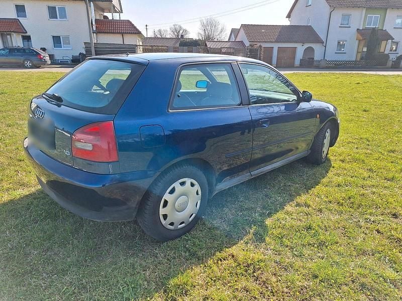 Gebraucht Audi A3 101 PS (74 kW) 1999 Blau Kleinwagen