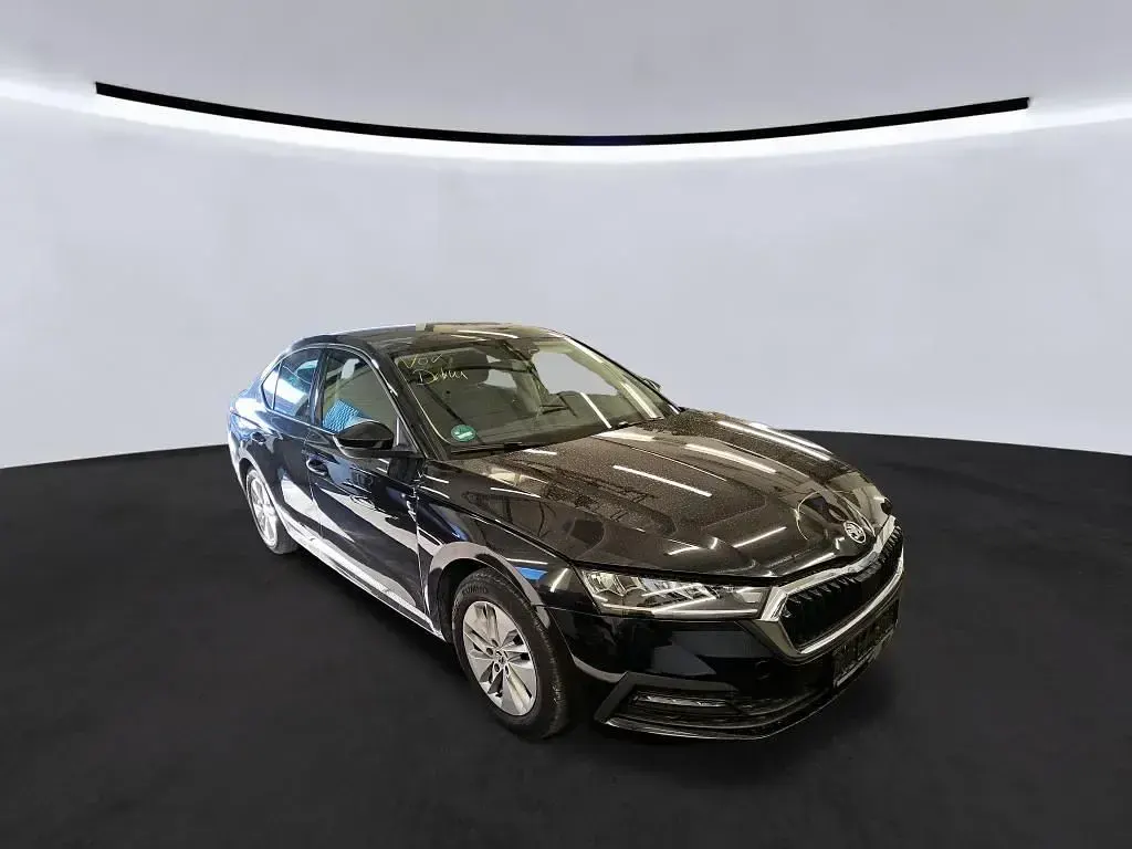 Gebraucht Skoda Octavia Ambition 116 PS (85 kW) 2023 Schwarz Limousine