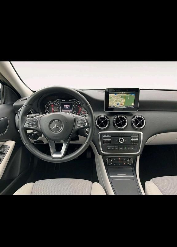 Gebraucht Mercedes A160 Style 102 PS (75 kW) 2017 Schwarz Kleinwagen