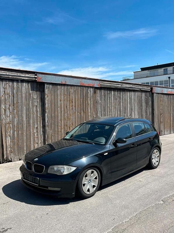Second-hand BMW 120 2007 Negru Hatchback