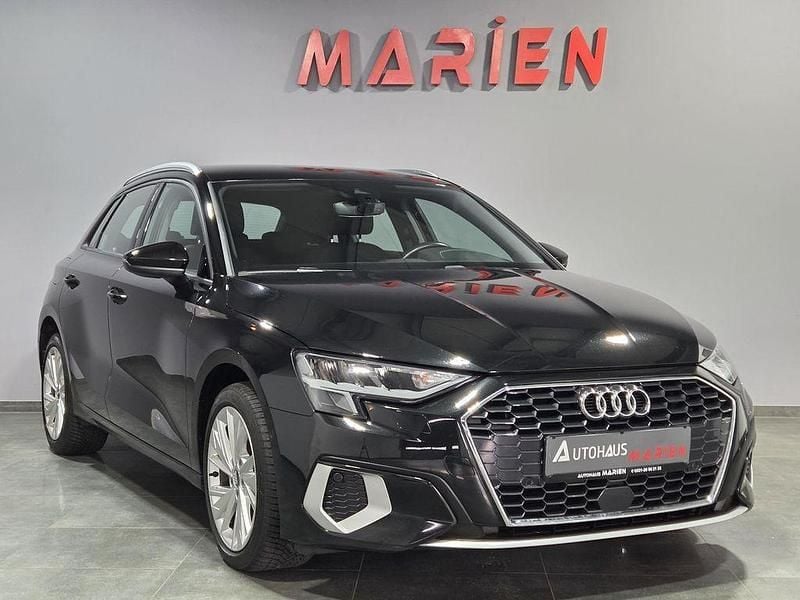 Gebraucht Audi A3 Ambiente 150 PS (110 kW) 2021 Schwarz Limousine