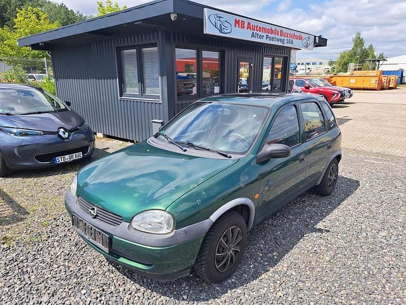 Grün Gebraucht 1998 Opel Corsa Kleinwagen | 499 € (Guter Preis) - Bild 1/4