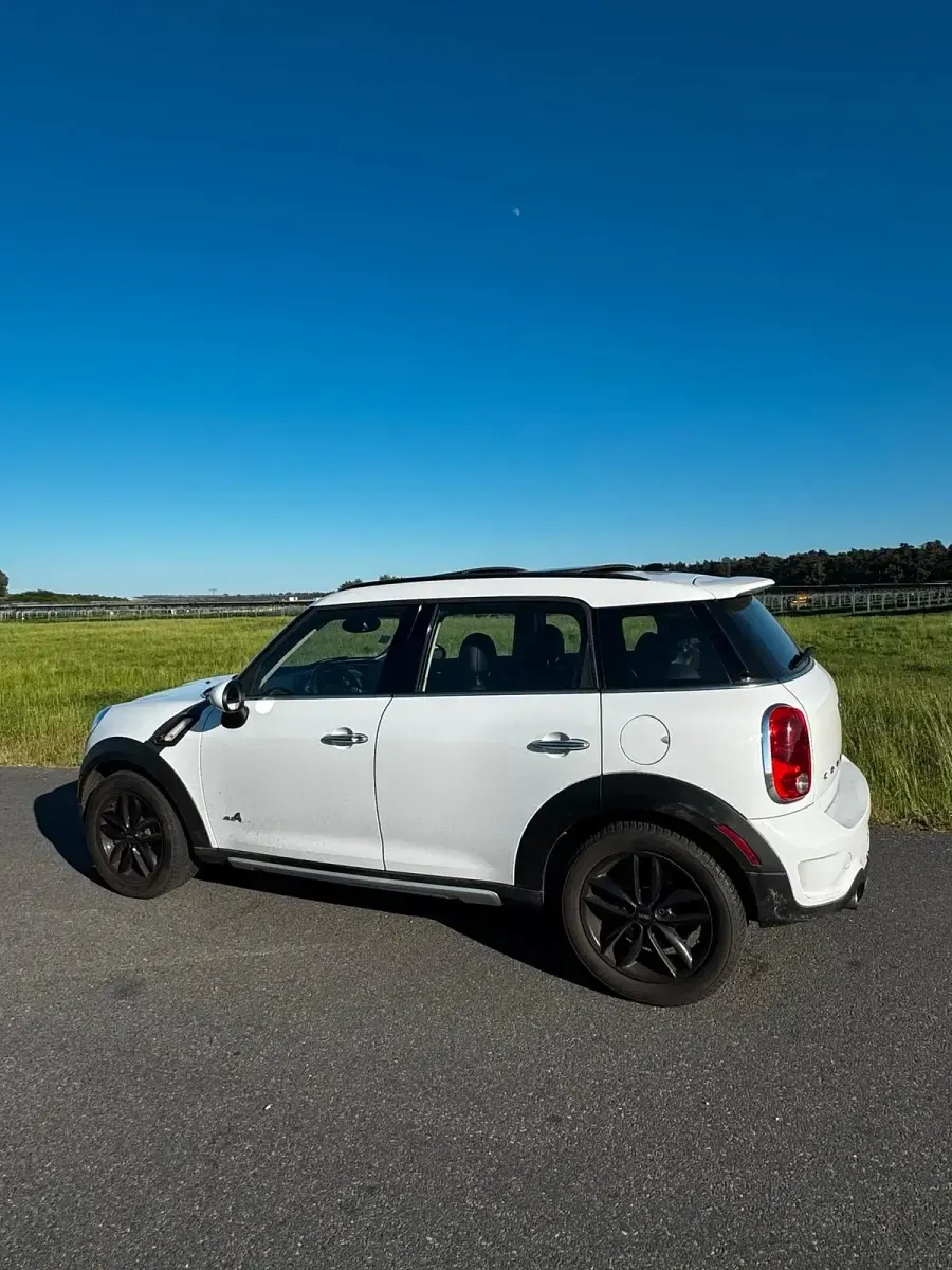 Gebraucht Mini Cooper 190 PS (139 kW) 2015 Weiß Kleinwagen