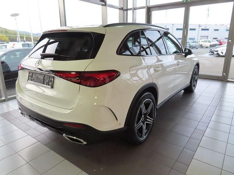 Gebraucht Mercedes GLC220 AMG line 197 PS (144 kW) 2025 Weiß SUV