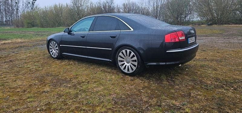 Second-hand Audi A8 Ambiente 232 CP (170 kW) 2007 Negru Berlinǎ
