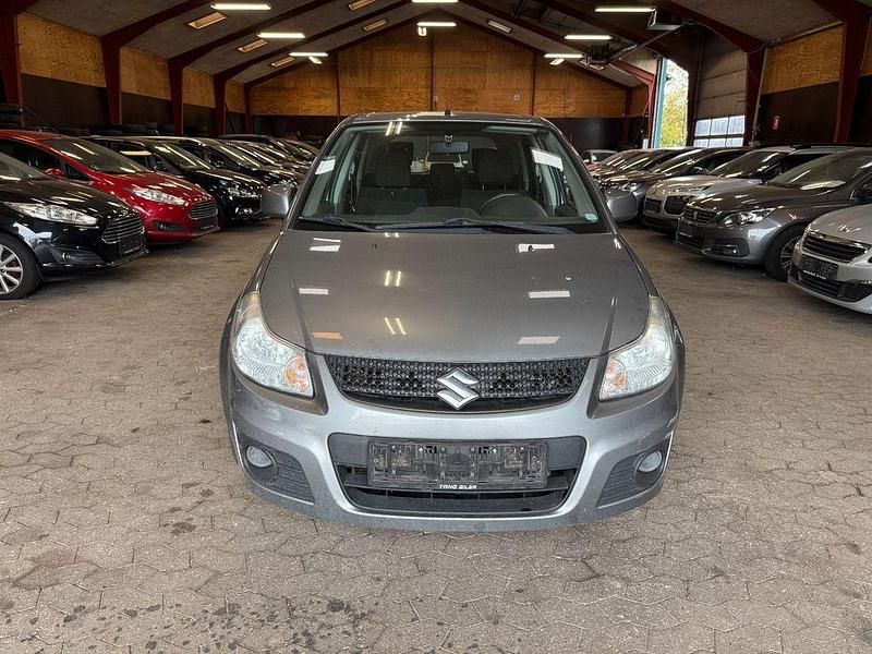 Gebraucht Suzuki SX4 Club 107 PS (78 kW) 2010 Limousine