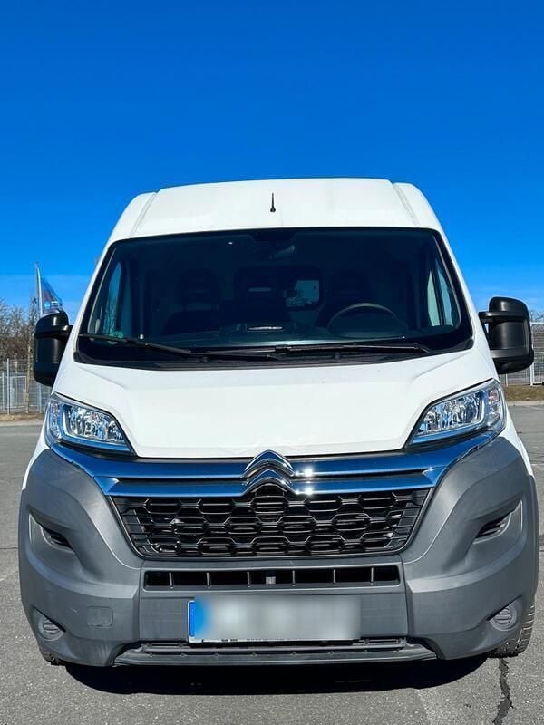 Weiß Gebraucht 2016 Citroën Jumper Van / Kleinbus | 11.000 € - Bild 1/4