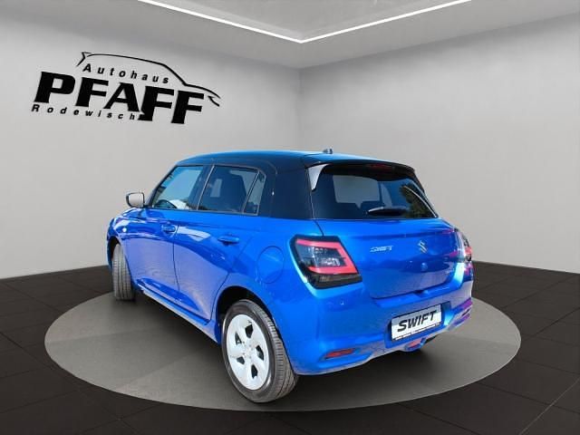 Neu Suzuki Swift Comfort 83 PS (61 kW) 2025 Hellblau Kleinwagen
