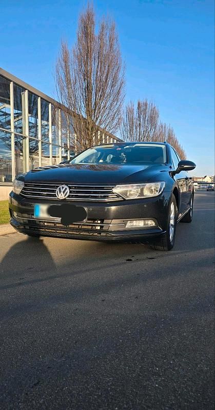 Gebraucht VW Passat Comfortline 150 PS (110 kW) 2017 Schwarz Kombi