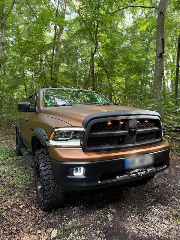 Rot Gebraucht 2009 Dodge Ram Abholung | 37.800 € - Bild 1/4