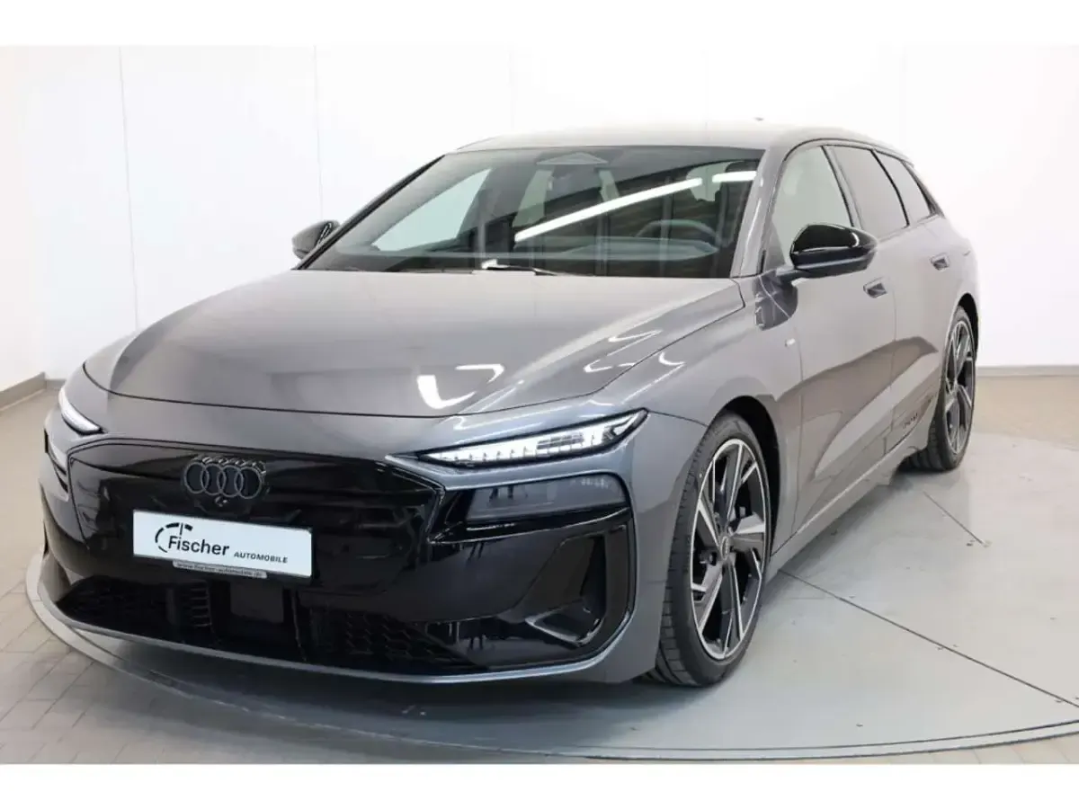 Gebraucht Audi A6 e-tron Business 314 kW (428 PS) 2026 Daytonagrauperleffekt Kombi