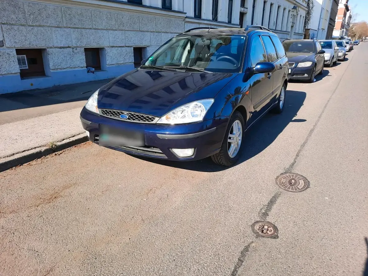 Brugt Ford Focus 101 HK (74 kW) 2002 Blå Stationcar