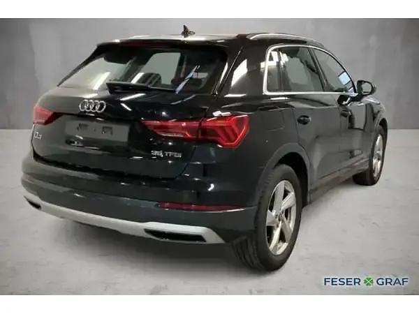 Gebraucht Audi Q3 Advanced 150 PS (110 kW) 2023 Mythosschwarz metallic SUV