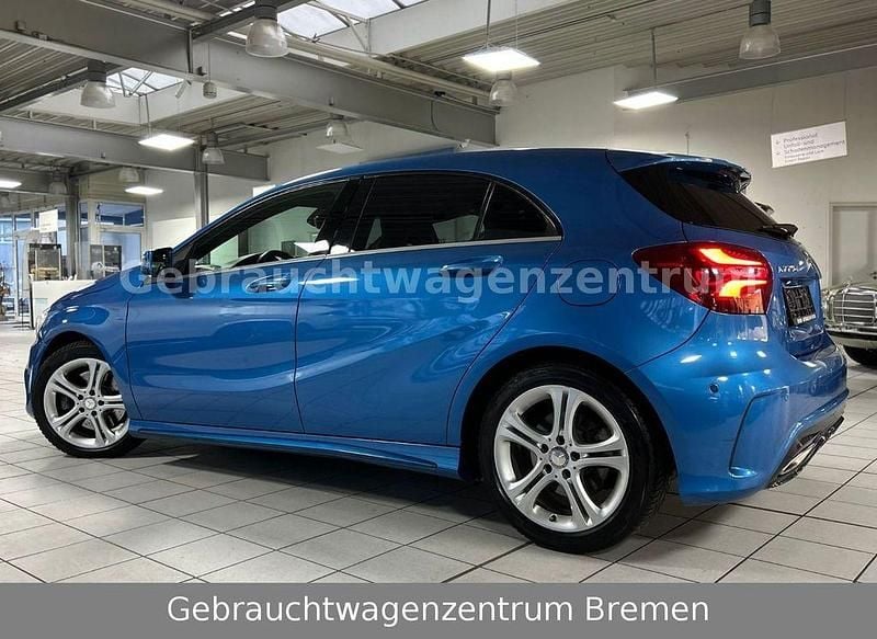 Gebraucht Mercedes A220 AMG 177 PS (130 kW) 2016 Blau Limousine