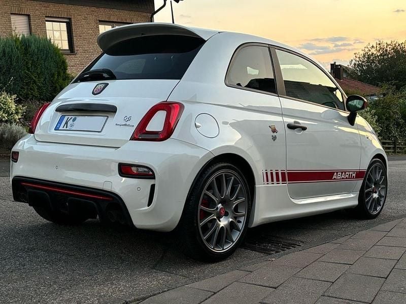 Gebraucht Abarth 595 Competizione 180 PS (132 kW) 2017 Weiß Kleinwagen