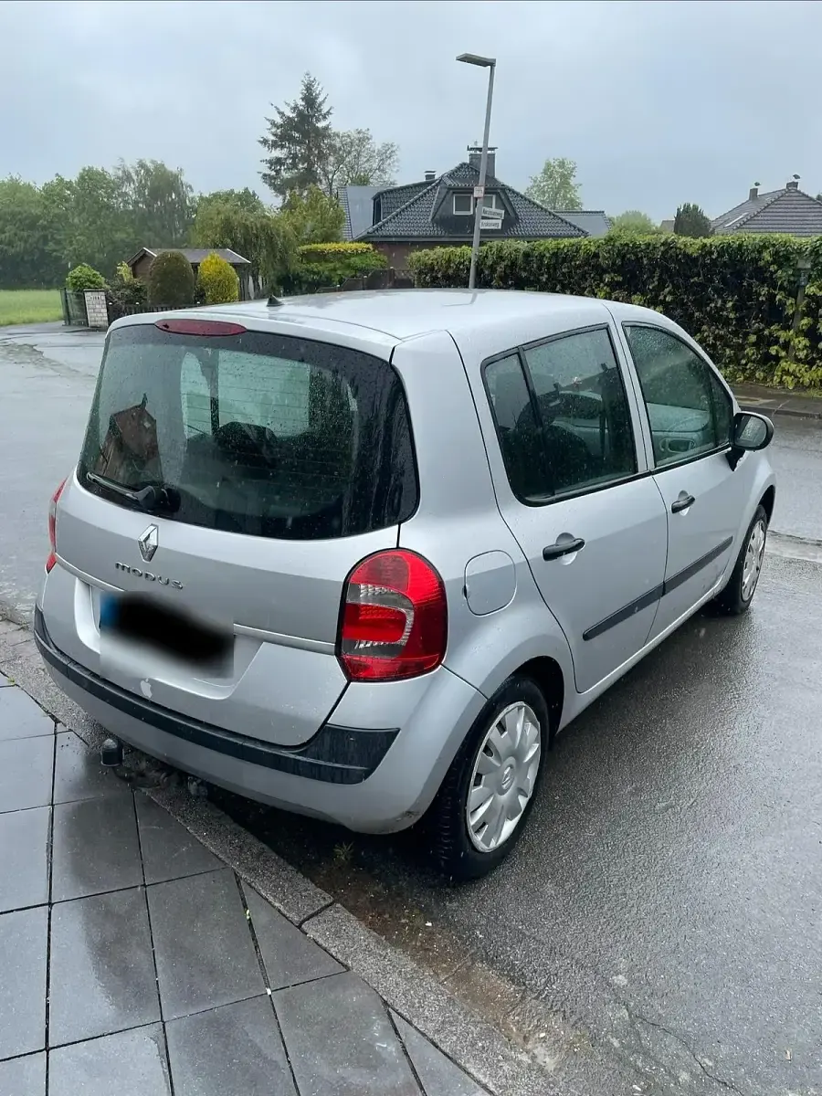 Gebraucht Renault Modus 75 PS (55 kW) 2009 Silber Van / Kleinbus