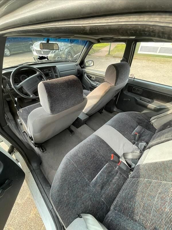 Gebraucht Volvo 460 107 PS (78 kW) 1993 Weiß Limousine