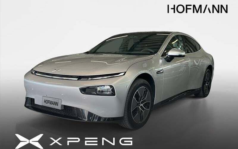 Silber Neu 2025 XPENG P7 RWD Long Range Limousine | 52.830 € - Bild 1/4