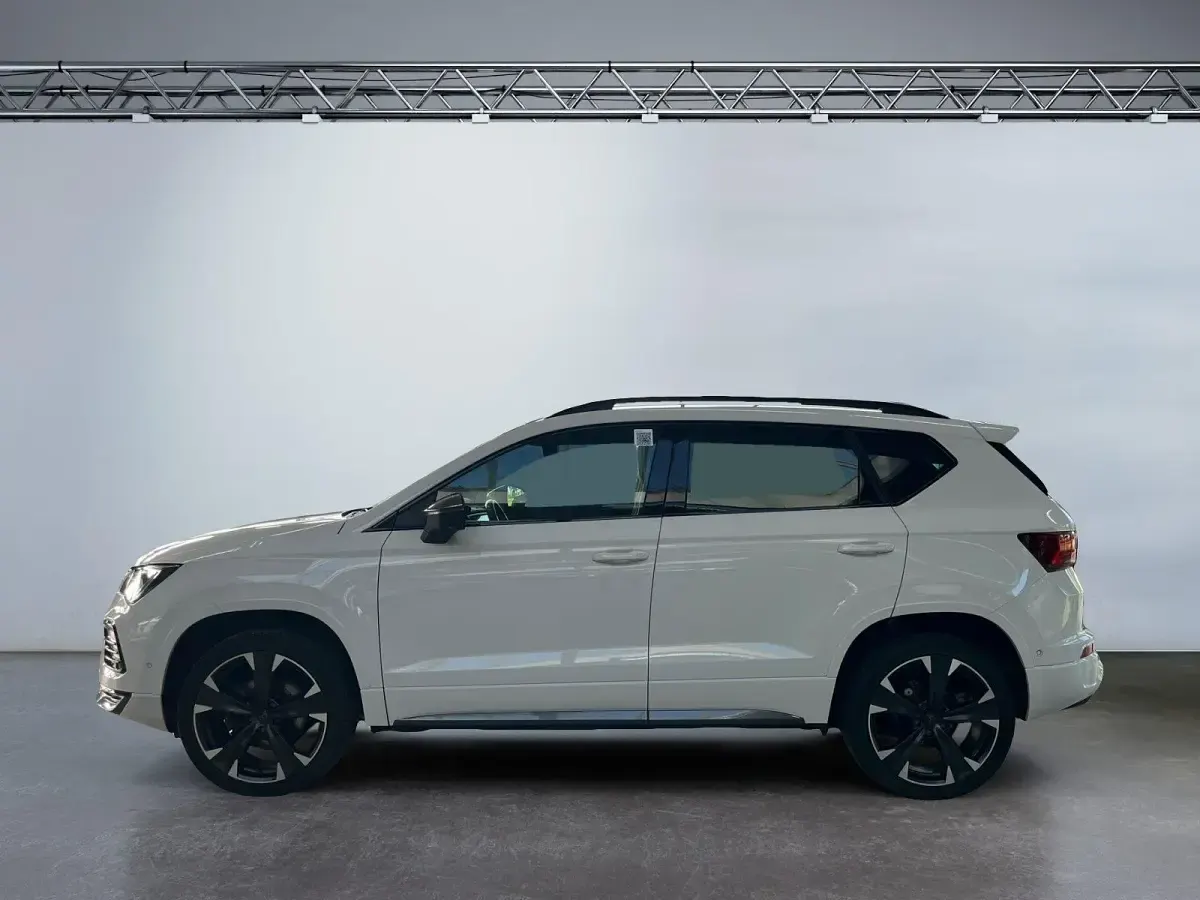 Gebraucht Cupra Ateca 150 PS (110 kW) 2024 ´bila´ weiss SUV