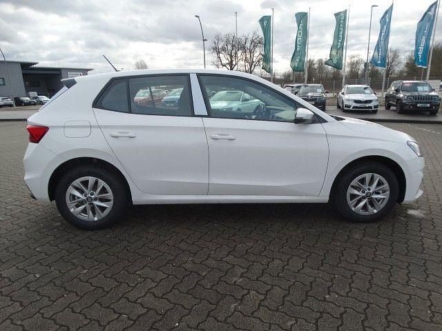 Neu Skoda Fabia Drive 116 PS (85 kW) 2025 Weiß Limousine