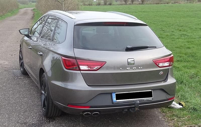 Second-hand Seat Leon ST FR 184 CP (135 kW) 2014 Gri Break