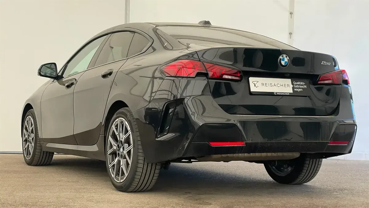 Używany BMW 220 Efficient Dynamics 170 KM (125 kW) 2025 Czarny Coupe