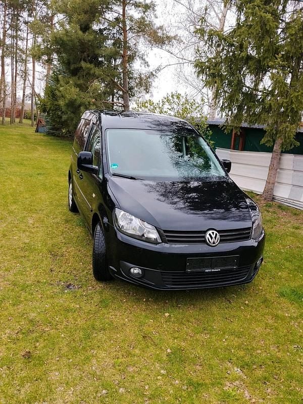Gebraucht VW Caddy 85 PS (62 kW) 2011 Schwarz Van / Kleinbus