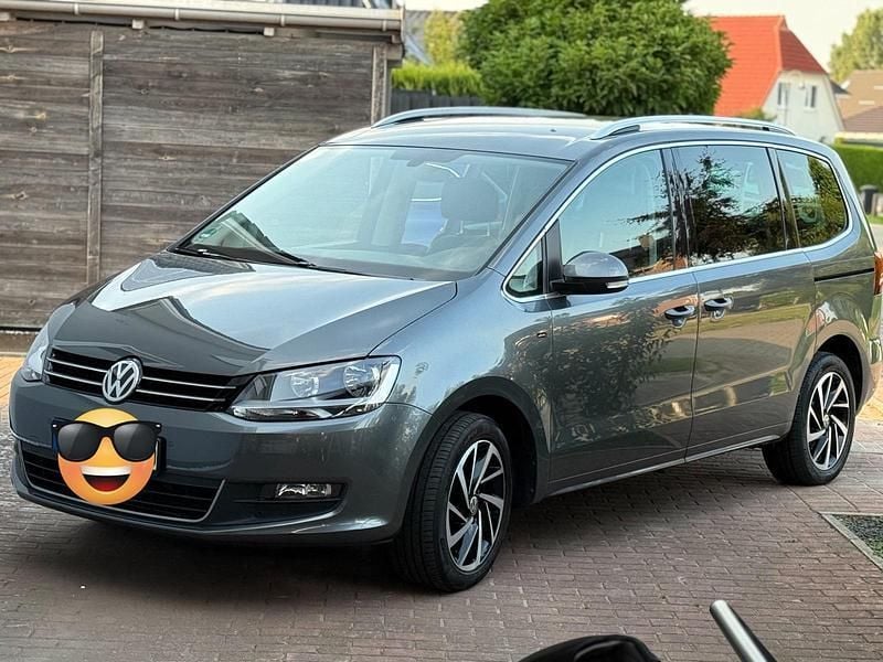 Grau Gebraucht 2018 VW Sharan Join Van / Kleinbus | 20.000 € (Superpreis) - Bild 1/4
