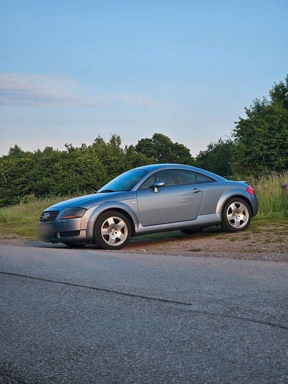 Grau Gebraucht 2003 Audi TT Sport Coupé | 6.200 € (Fairer Preis) - Bild 1/4