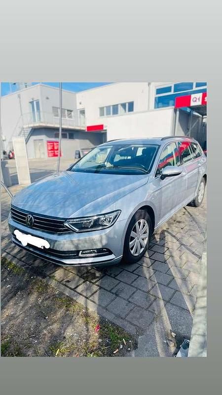 Gebraucht 2017 VW Passat Comfortline Kombi | 13.300 € (Fairer Preis) - Bild 1/4