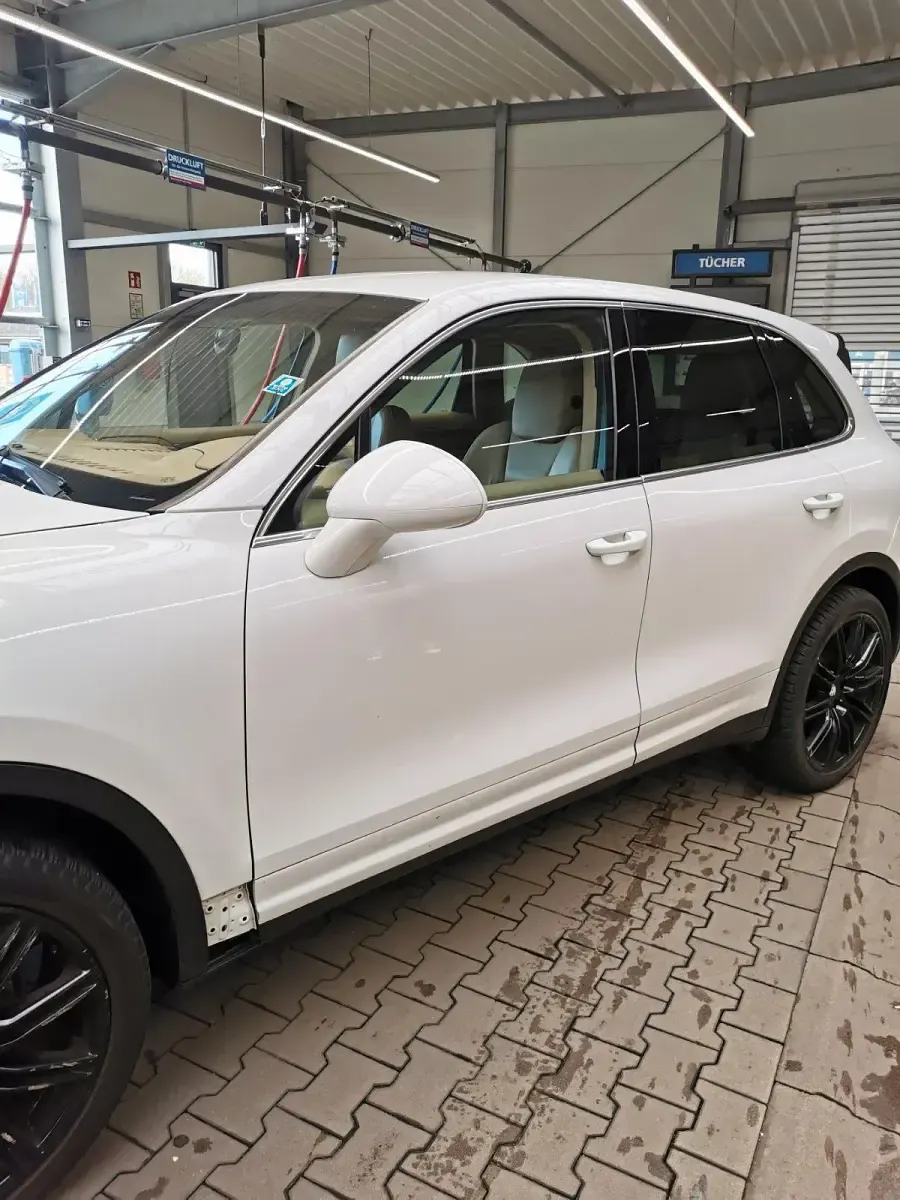 Gebraucht Porsche Cayenne 244 PS (179 kW) 2012 Weiß SUV