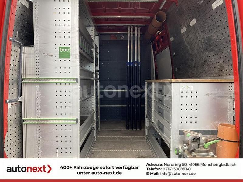 Second-hand Mercedes Sprinter 163 CP (119 kW) 2020 Roșu Van