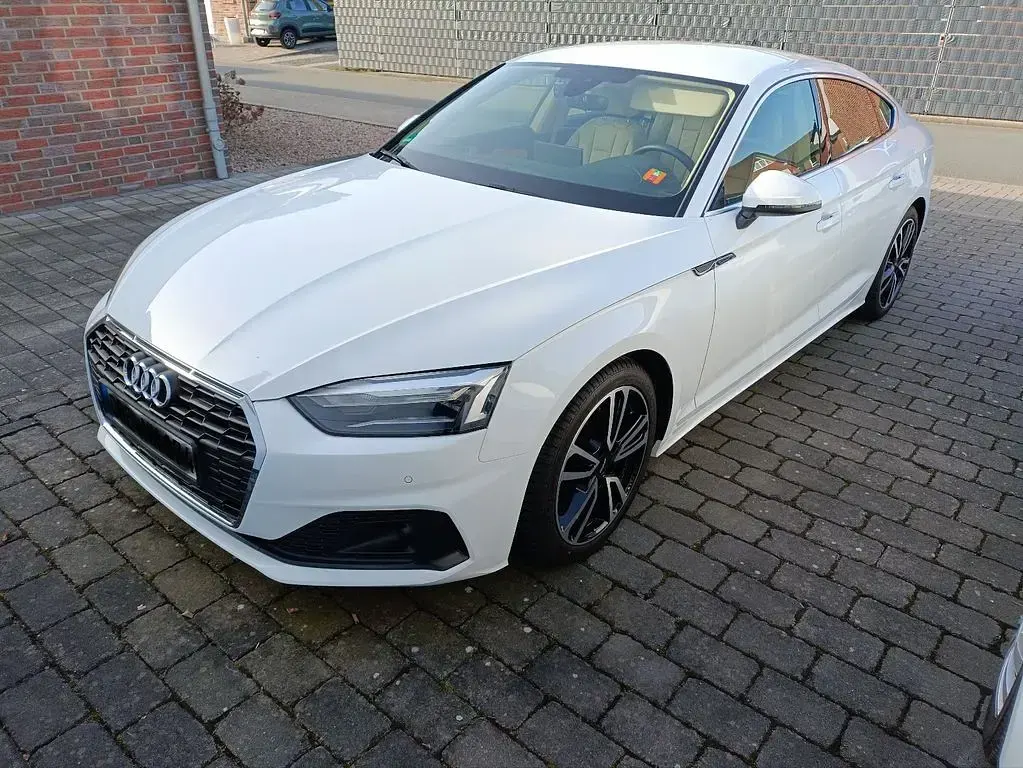 Gebraucht Audi A5 Sportback 150 PS (110 kW) 2023 Weiß Kleinwagen