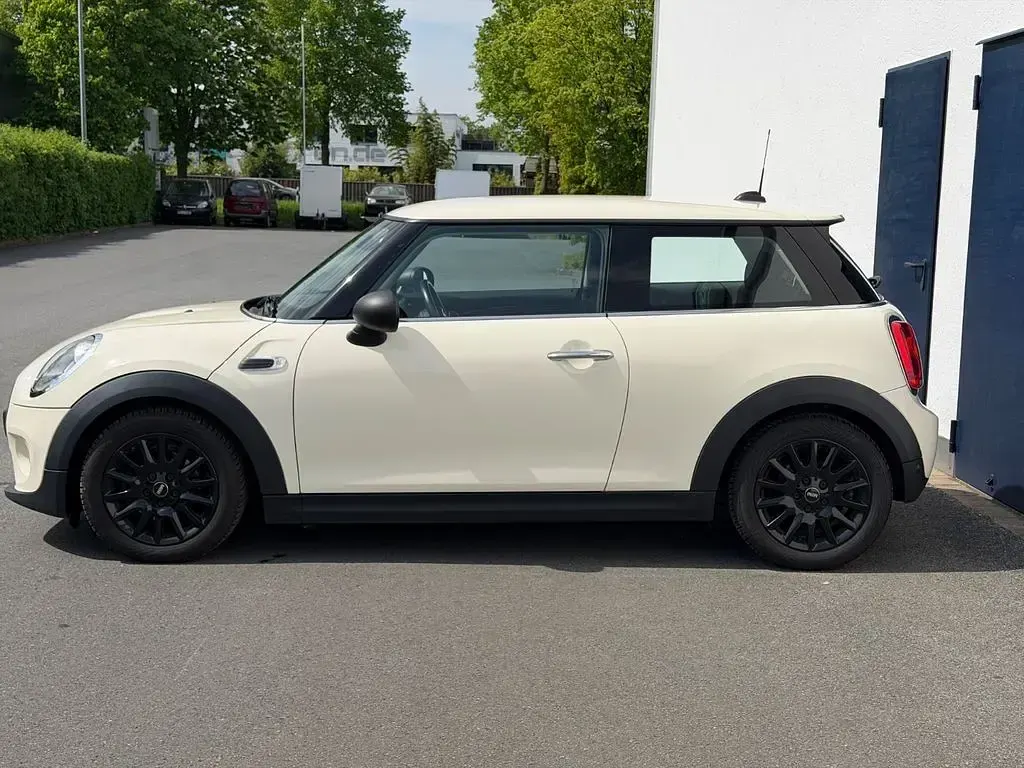 Usata Mini ONE 102 CV (75 kW) 2015 Bianco Utilitaria