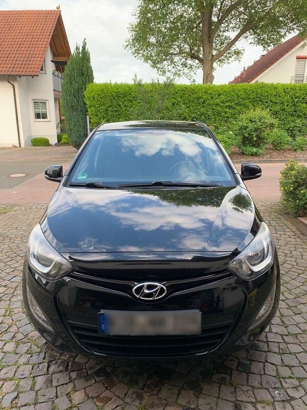 Schwarz Gebraucht 2014 Hyundai i20 Classic Kleinwagen | 4.200 € (Guter Preis) - Bild 1/4