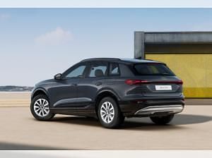 Gebraucht Audi Q6 e-tron Ambiente 314 kW (428 PS) 2024 Grau SUV