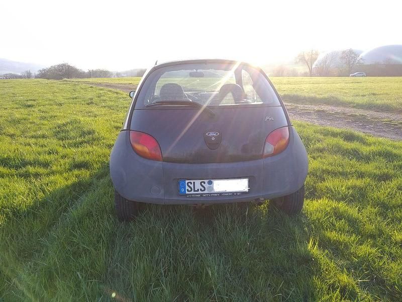 Gebraucht Ford Ka 60 PS (44 kW) 1997 Schwarz Kleinwagen