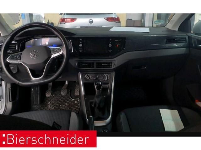 Gebraucht VW Polo Life 95 PS (69 kW) 2023 Silber Kleinwagen