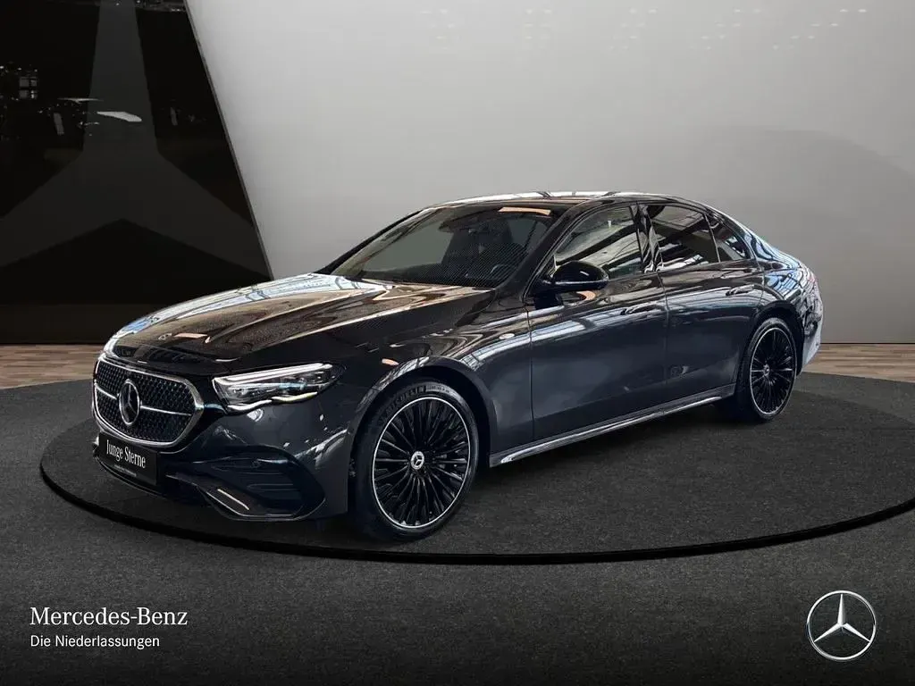 Gebraucht Mercedes E300 AMG 197 PS (144 kW) 2025 Grau Limousine