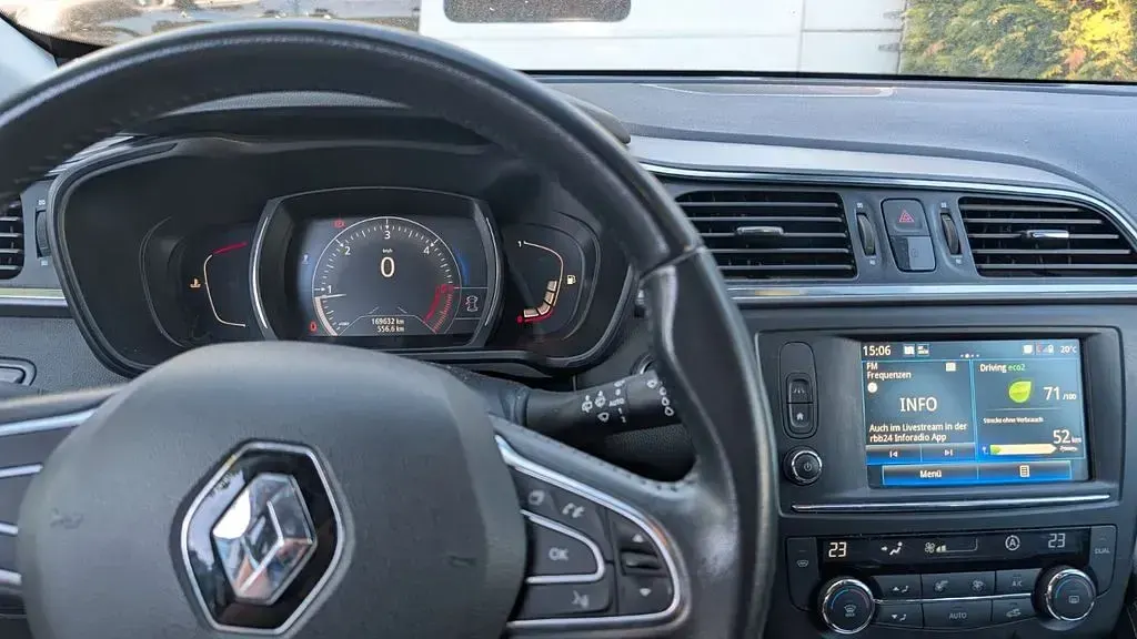 Gebraucht Renault Kadjar Experience 110 PS (80 kW) 2016 Weiß SUV