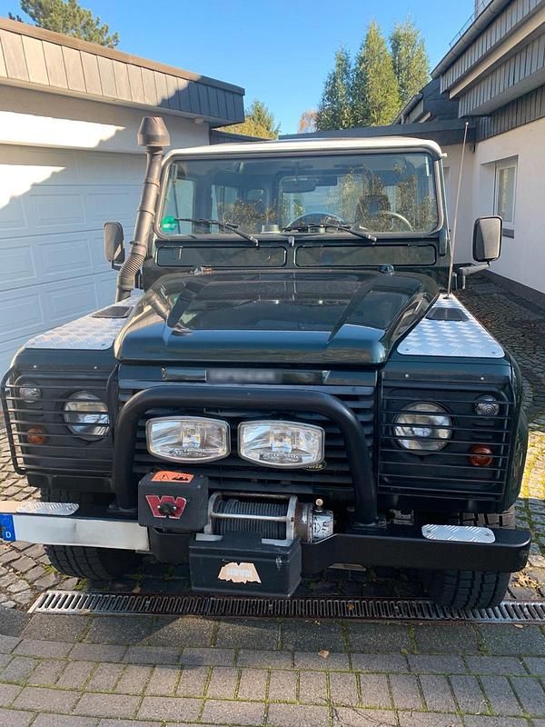Gebraucht Land Rover Defender 122 PS (89 kW) 2000 Grün SUV